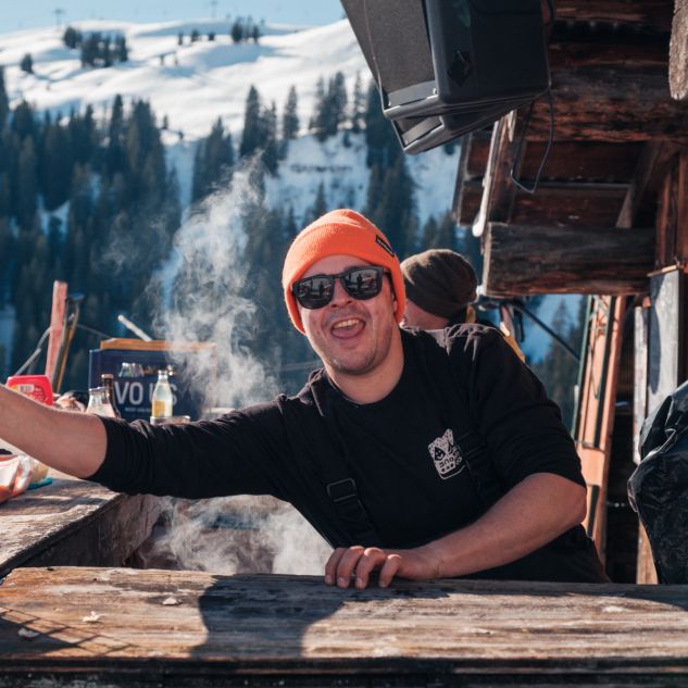 snowparkdamuels-beers-n-burgerz-bydarrenfeels06-1